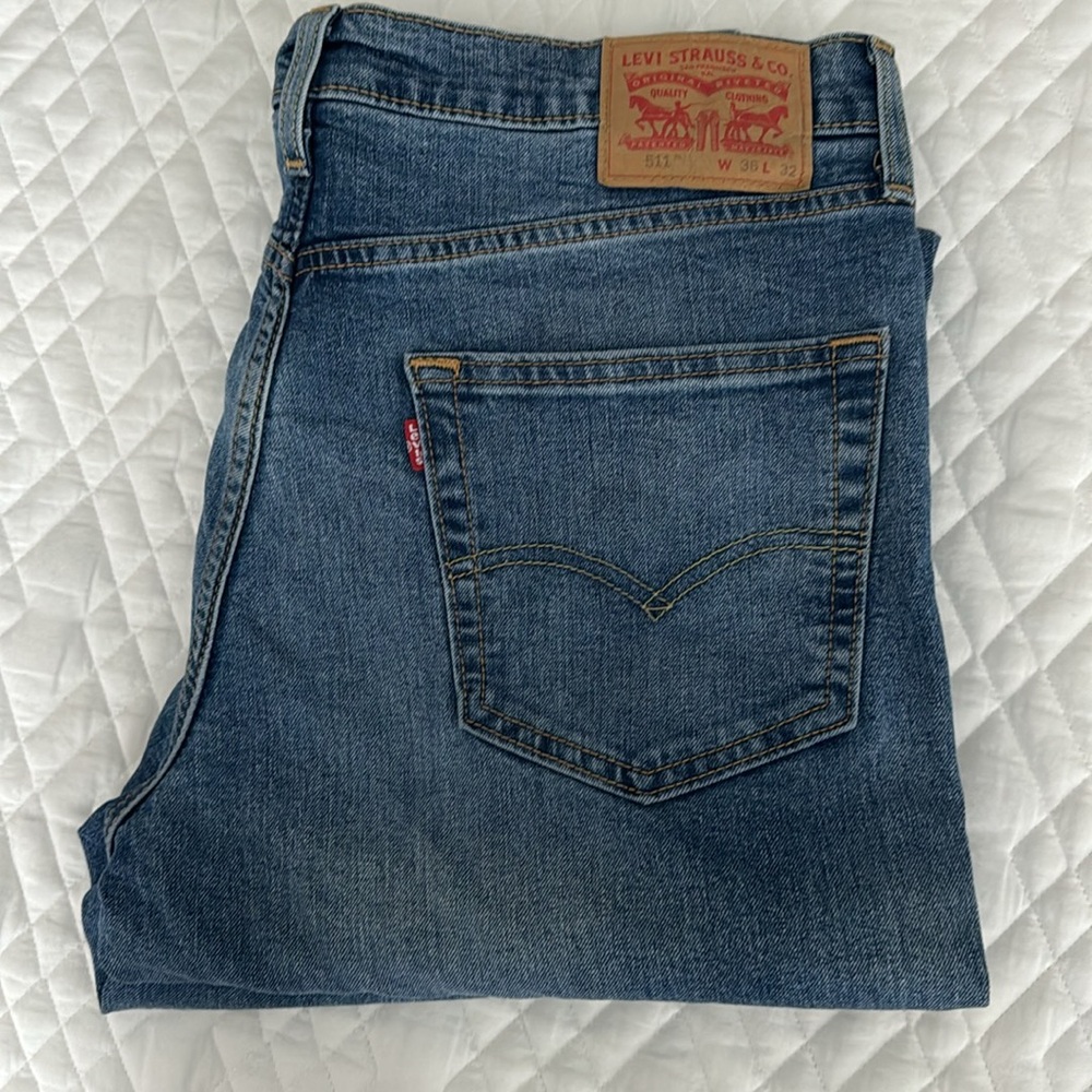 Levi’s Men’s 511 36 x 32 EUC only wore twice